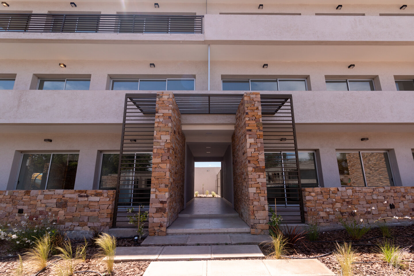la tacuara residences institucional